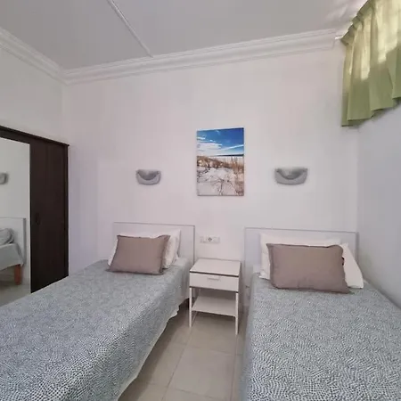 200 M De La Playa Apartmán